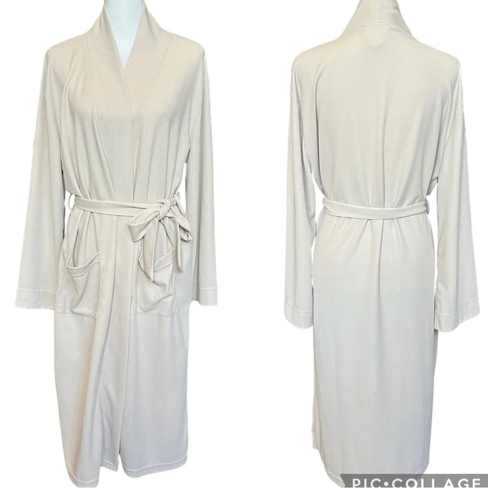 Line and Dot Women’s S/M Cream Waffle Knit Robe Pockets Below Knee Long Sleeve